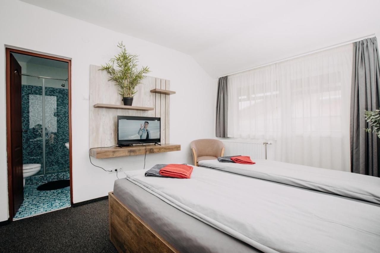 Palya Hotel Gheorgheni  Zewnętrze zdjęcie